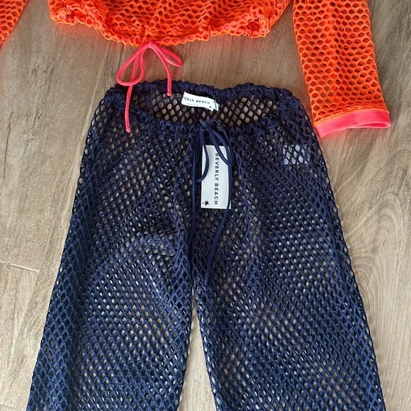 Two piece fun set Xl/L - Picture 3 of 6